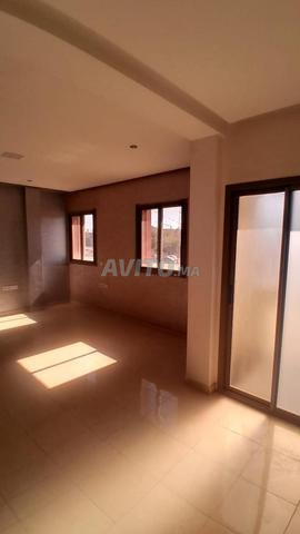 مكتب للكراء بحي المسار على الشارع الرئيسي