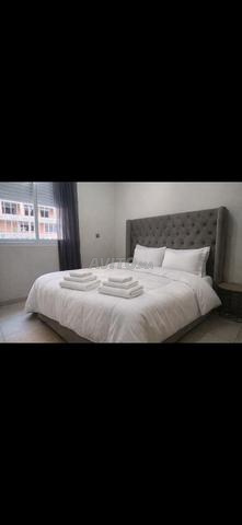 ستوديو مفروش مع مسبح للبيع 🏡 - 2