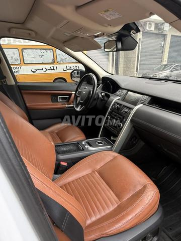 لاند روفر ديسكفري سبورت لاكشري - 2