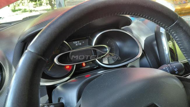 une clio 04 a vendre
