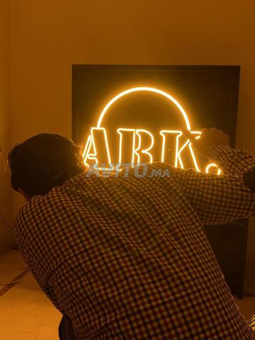 لافتات ونيون حسب الطلب - 2