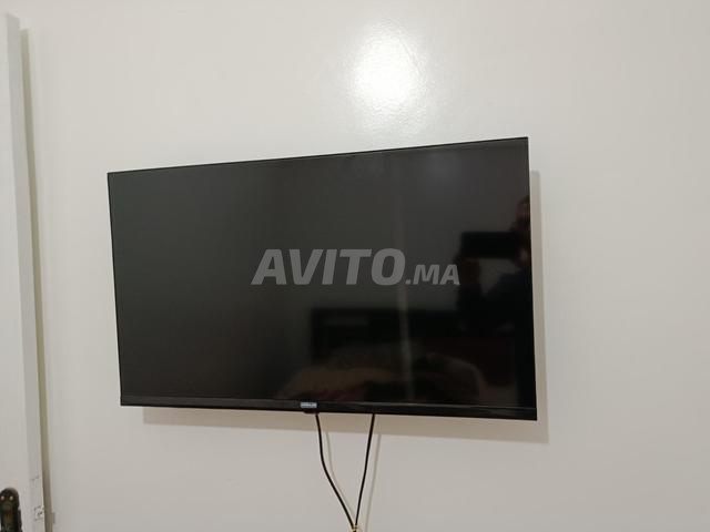 تلفاز شبه جديد 32