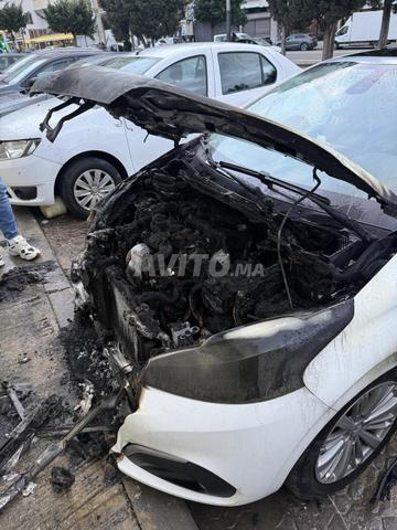 بيجو 208 ديزل يدوية 2017 في طنجة - 2