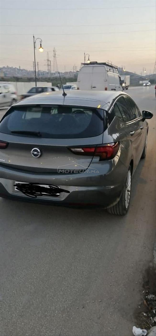 Opel Astra 6cv diesei automatique 08/2020