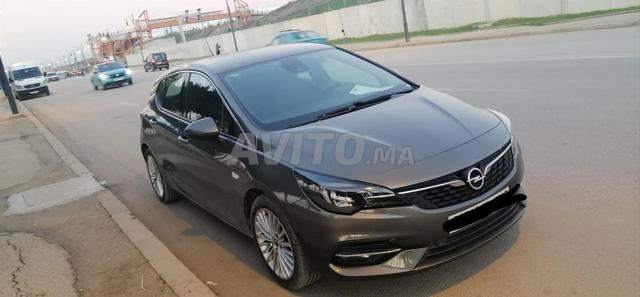 Opel Astra 6cv diesei automatique 08/2020