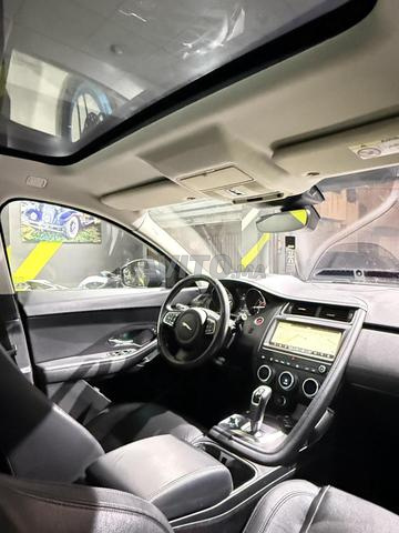 جاكوار إي بيس 2020 سقف بانورامي - 2