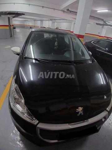 بيجو 208 بنزين يدوية 2018 في الدار البيضاء - 2