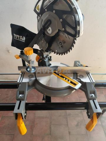 Scie à onglet TITAN 210mm avec support - 2