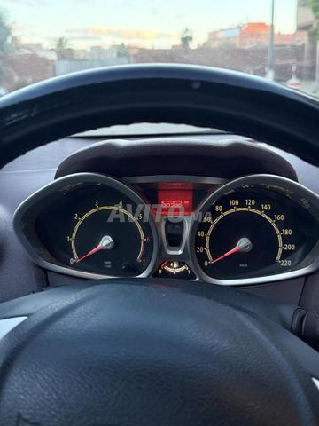 Ford Fiesta Essence Manuelle 2010 à Marrakech - 2