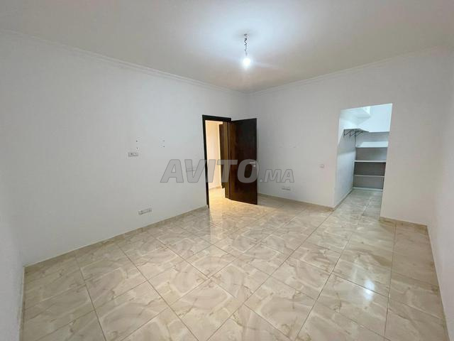 طابق أرضي للإيجار فارغ يقع في كيليز - 2