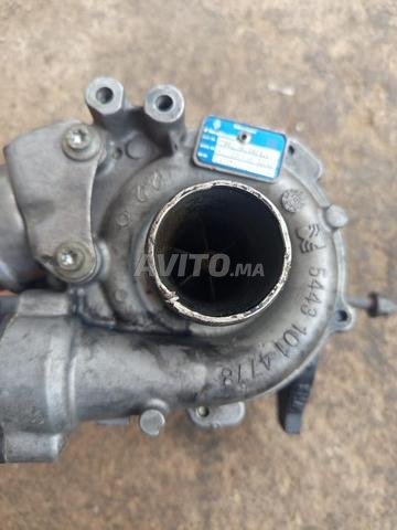 توربو مرسيدس C 200 (w205) أو رينو