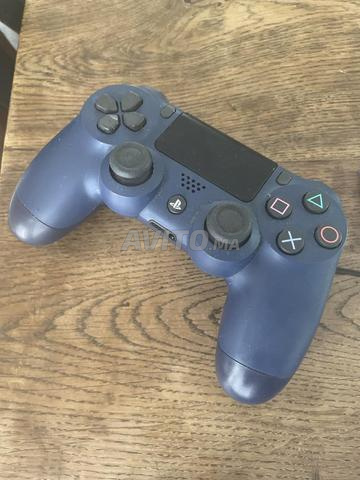 مجموعة من 11 لعبة PS4 ووحدة تحكم PS4 أصلية - 2