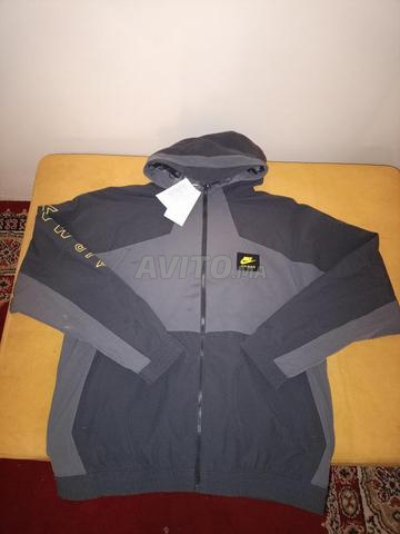 جاكيت نايك أصلية