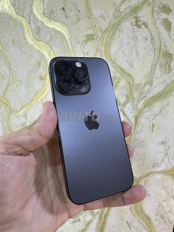iPhone 14 pro 256 officiel 87 état