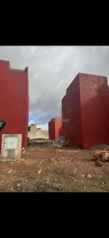 Terrain R2 90m2 Titré Lot. Tawfik - 2