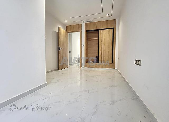 ستوديو جديد 44م2 الطابق 3 مكيف شرفة المعاريف