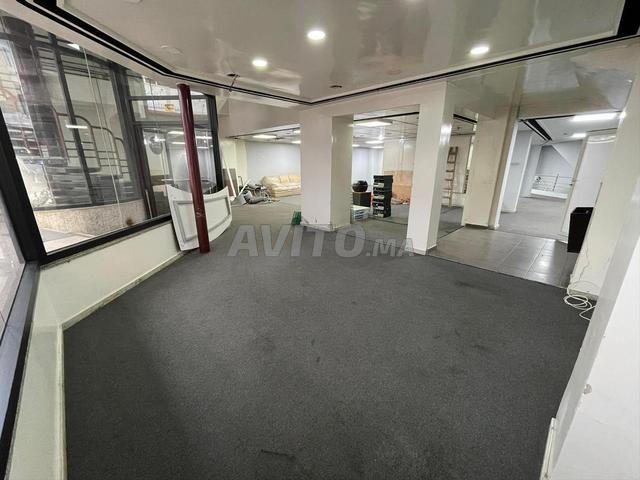 معرض / مطعم 500م - 2