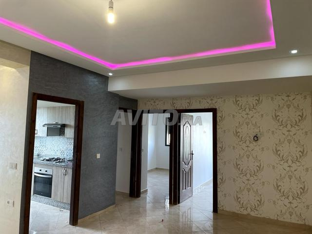 شقة ممتازة بالطابق الثاني بالمصعد بواجهتين - 2