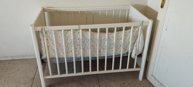Lit bébé à vendre - 2