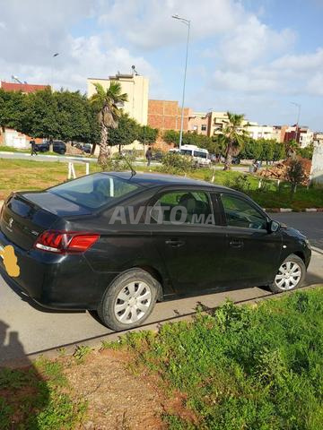 سيارة ممتازة الثمن 102000 درهم