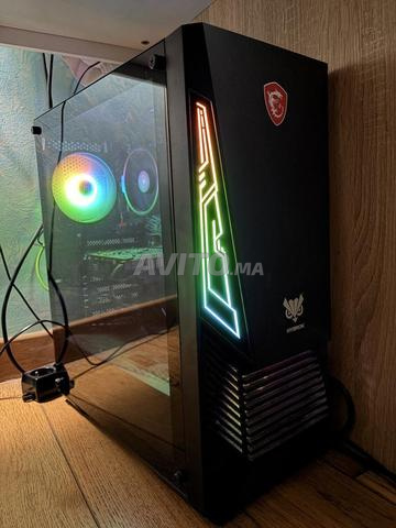 حاسوب ألعاب / دراسة / عمل