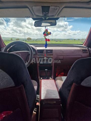 Mercedes E220 en bon état - 2