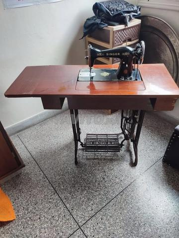 ماكينة خياطة سينجر عتيقة سنة 1936