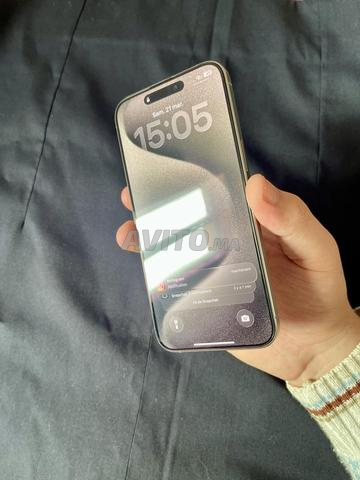 iPhone 15 Pro Max 256Go في حالة جيدة جدا