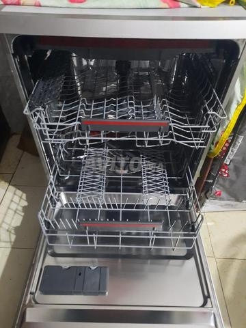 غسالة أطباق AEG في حالة جيدة جدا - 2
