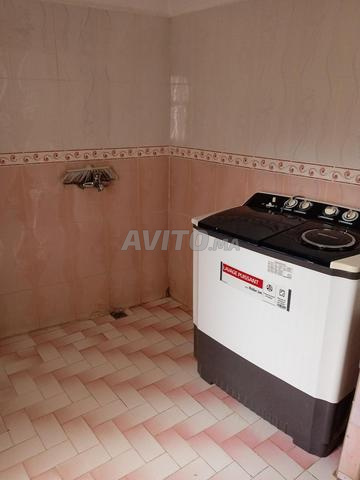 شقة للبيع بحي مانيا مع نصف في سطح - 2