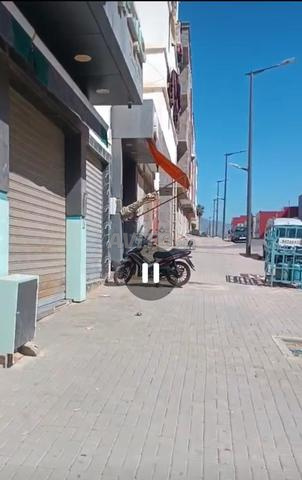 مرآب تجاري في تدارت أنزا