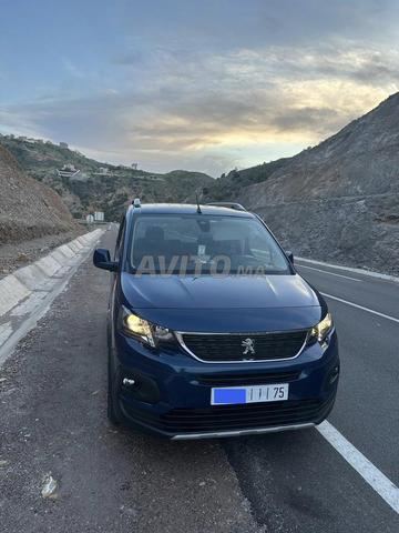 Peugeot Rifter Diesel Manuelle 2021 في الحسيمة - 2