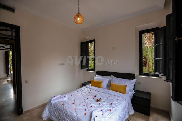 سرير مع مرتبة 180 200