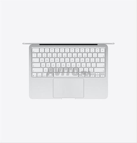 MacBook Neo Silver NEUF , 512GB Importé d’Europe