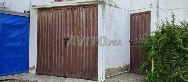 محل تجاري ذو موقع جيد - 2