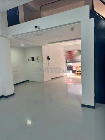 محل مجهز بشكل جيد بمساحة 350 متر مربع في بوزجور - 2