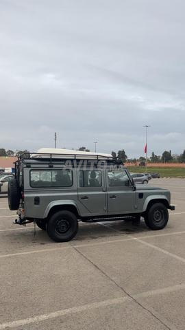 Land Rover Defender - 2