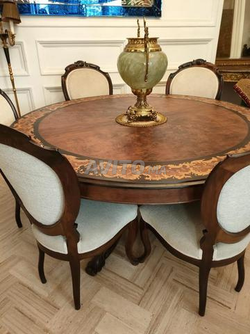 قاعة طعام مرموقة من خشب الجوز على الطراز - 2