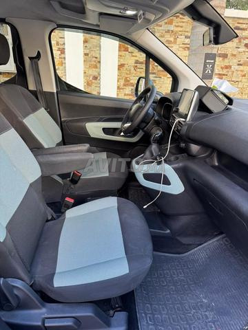 Citroën Berlingo Diesel Manuelle 2021 à Tétouan - 2