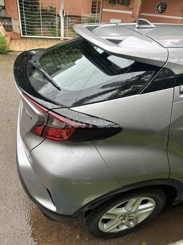 Toyota CHR hybride 1ere main - 2