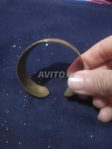 سوار من النحاس الأصفر - 2