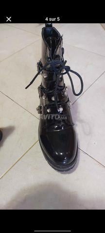 أحذية سوداء - 2