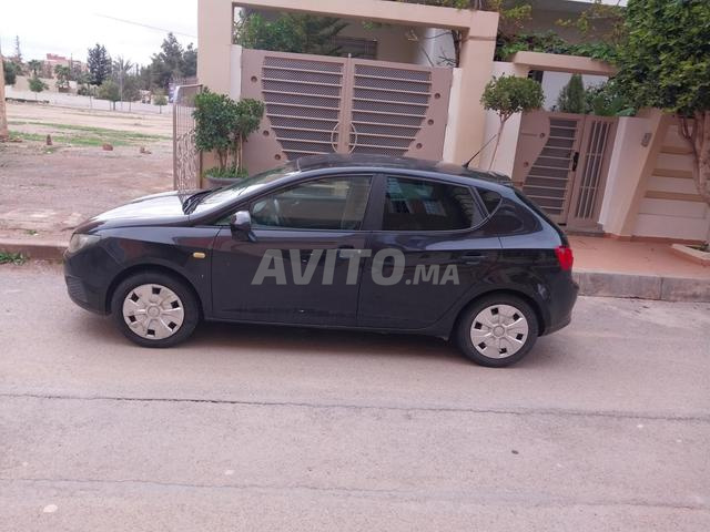 سيات إيبيزا 1.4 موديل 2011 بحالة جيدة