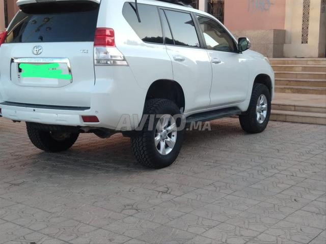 برادو بحالة جيدة ومرفَّع - 2