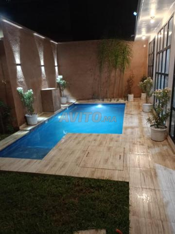 فيلا صغيرة جميلة للإيجار طويل الأمد