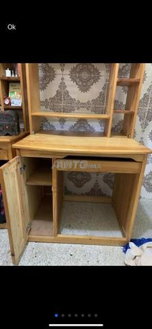 مكتب ذو جودة عالية من الخشب - 2