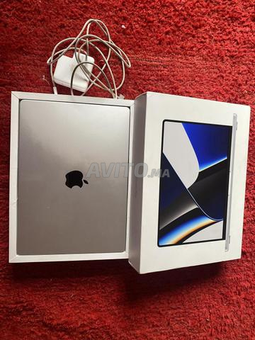 ماك بوك برو شبه جديد