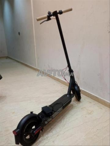 Mi electric scooter pro 2 avec son chargeur - 2