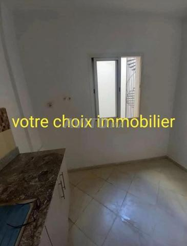 شقة للإيجار فارغة ديور مرجان - 2