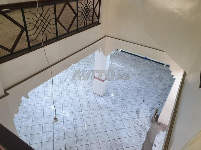 محل للبيع - 2